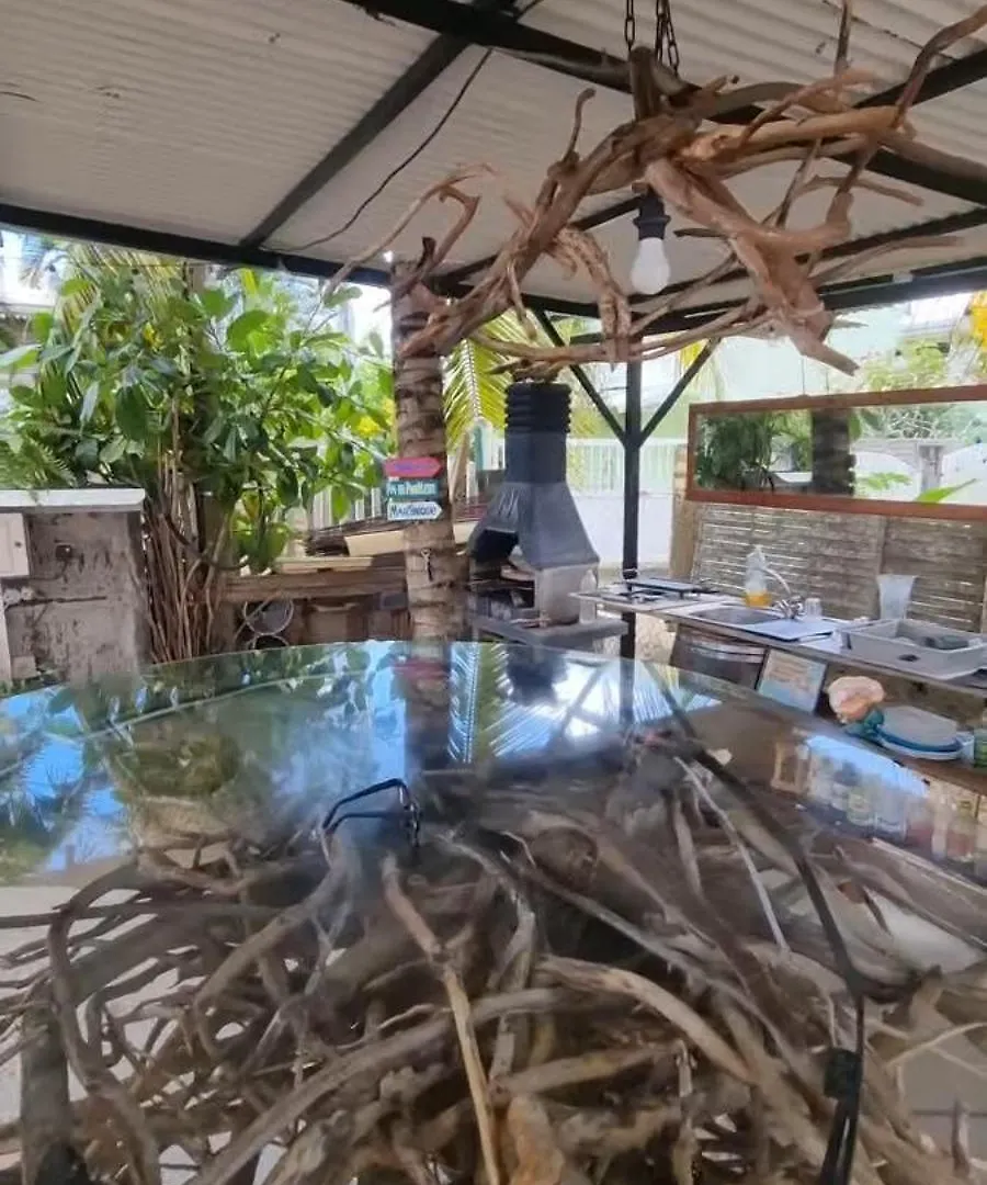 Appartement Kozy Kaz - Les Pieds Dans L Eau à Trinité  Martinique